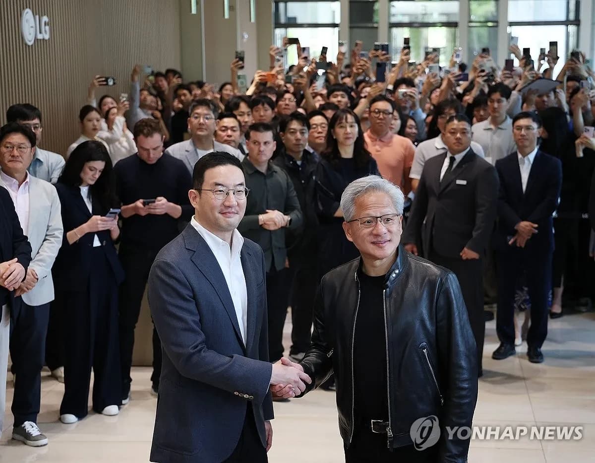 ์๋น๋์ยทLG, ๋ก๋ณดํฑ์ค์ ๋ฐ์ดํฐ์ผํฐ๋ก AI ์๋ ๋๋งน ๊ฐํ - TokenPost